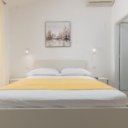 Quiet Area Apartments Rose Makarska Exterior photo